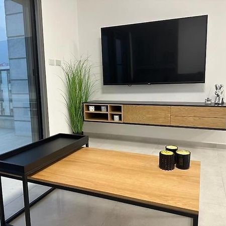 Elegant 3 Bedroom Ocean View Condo In Kiryat Yam Qiryat Yam 외부 사진