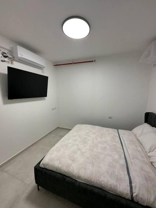 Elegant 3 Bedroom Ocean View Condo In Kiryat Yam Qiryat Yam 외부 사진